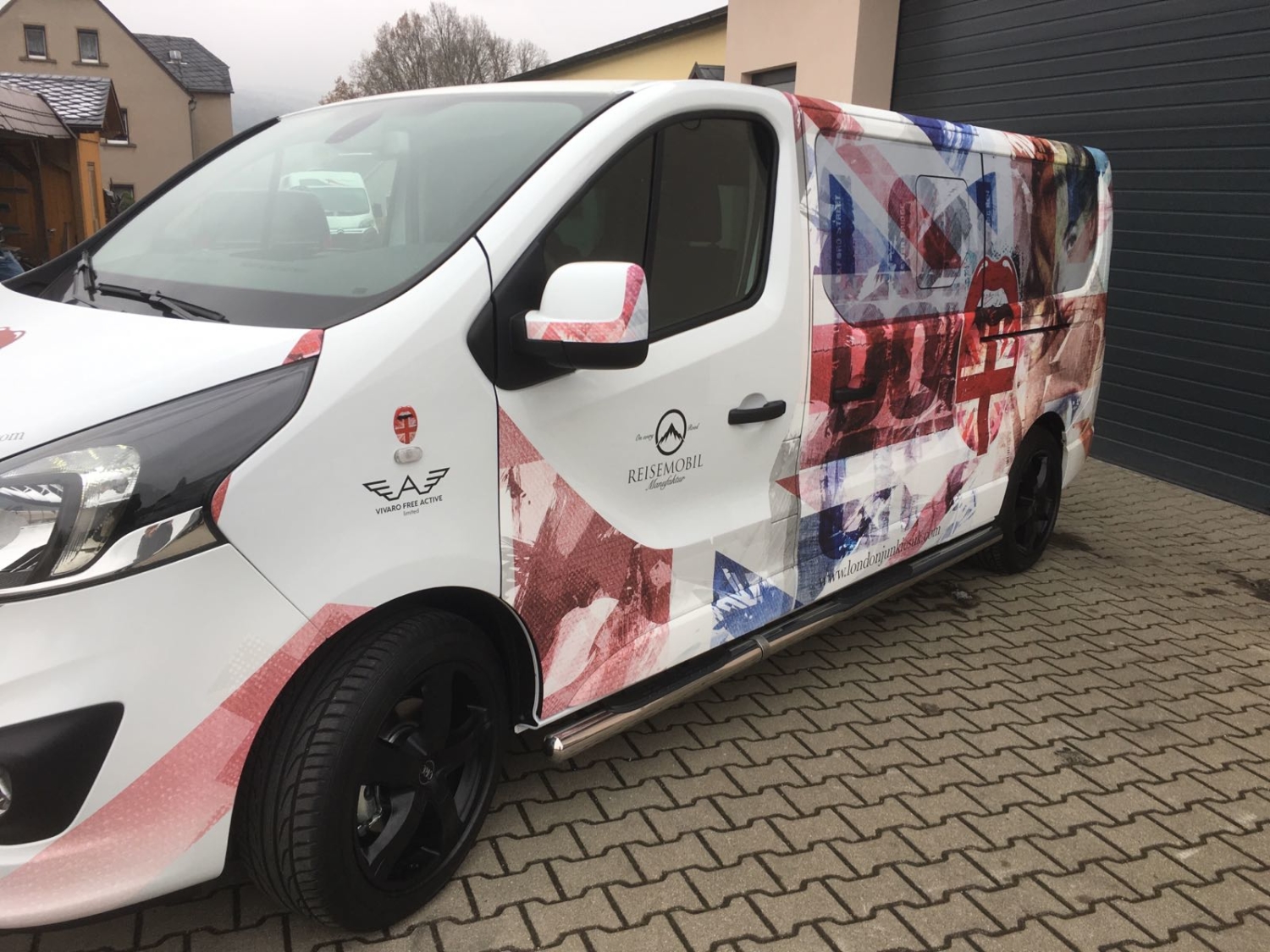 Opel Vivaro Vollverklebung Carwrapping